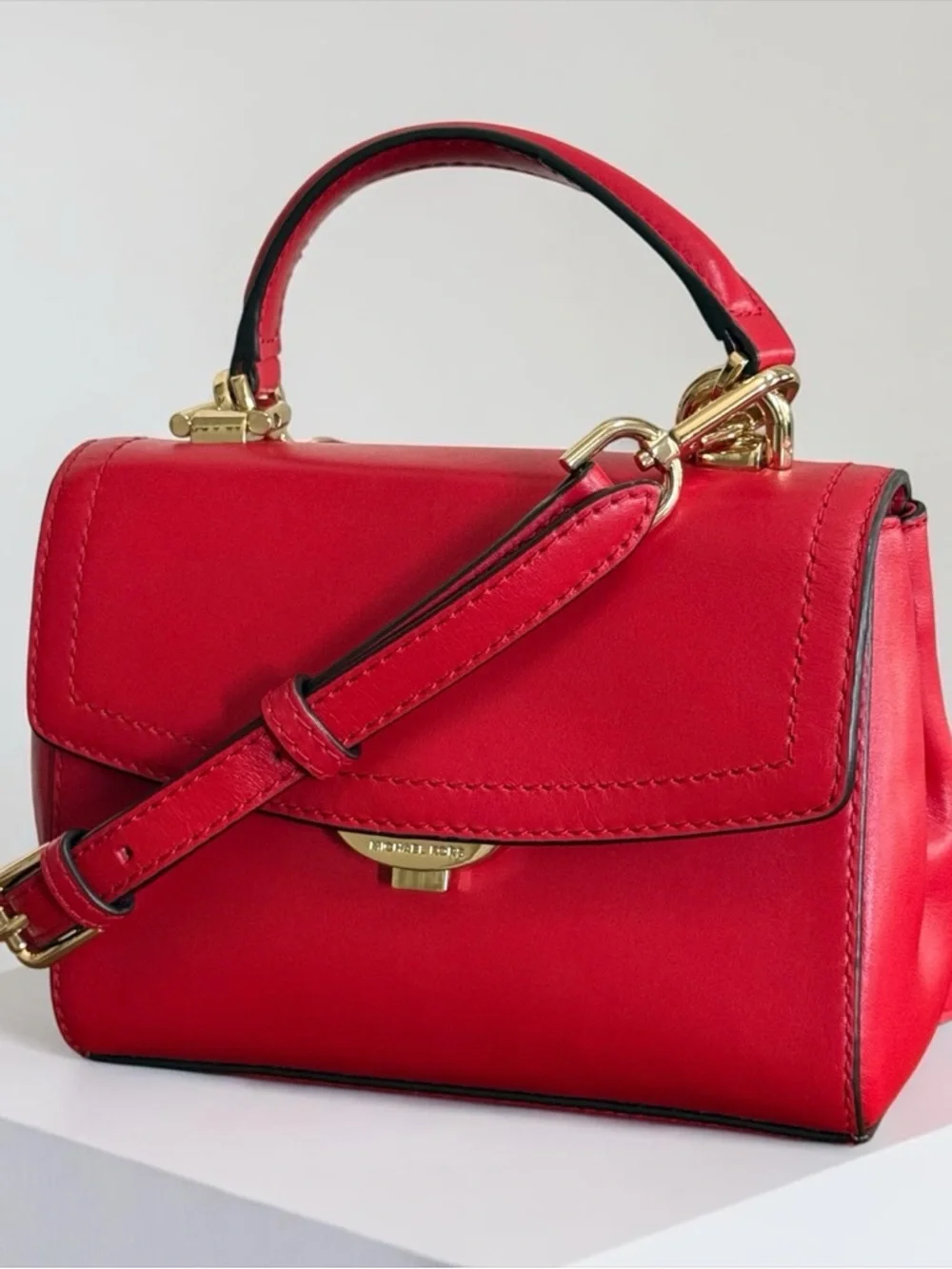 Authentic Michael Kors Red Leather Top-Handle Crossbody Bag! - Picture 3 of 14